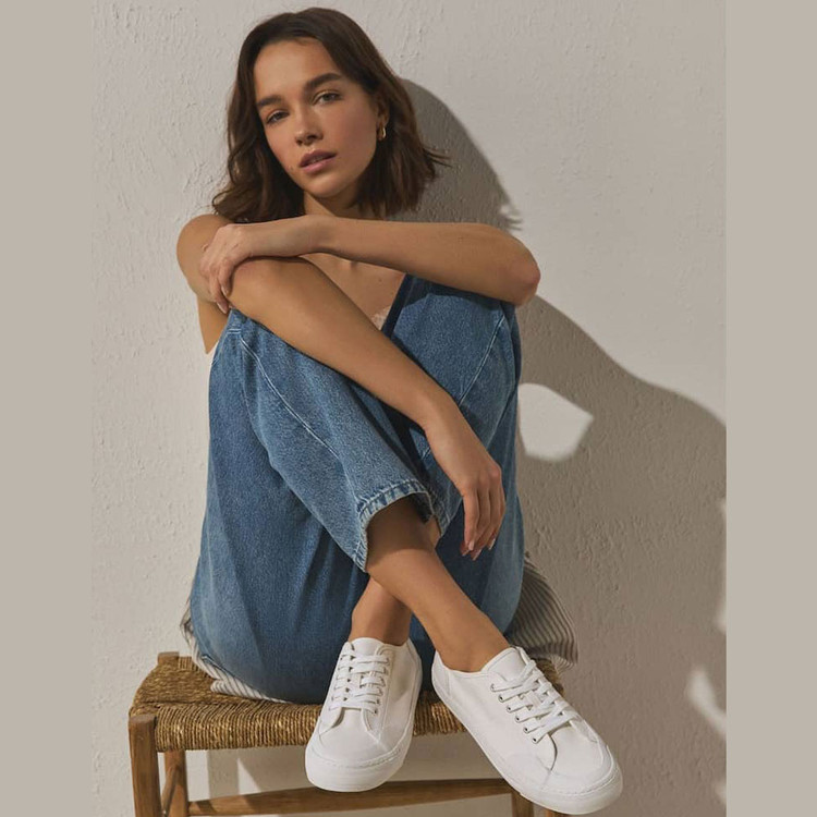 اسنیکرز زارا سفید | Zara White Sneakers